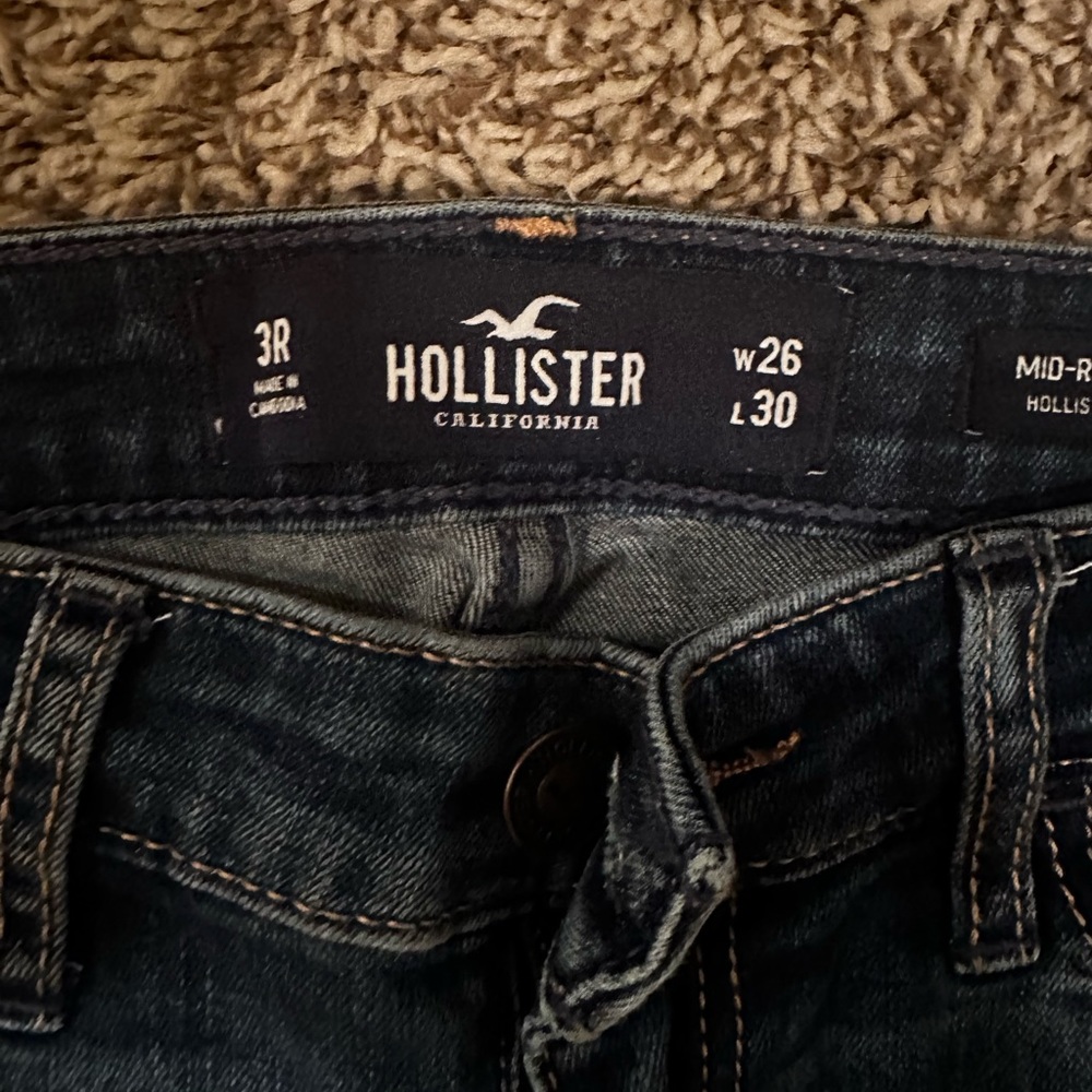 HOLLISTER Jeans⚠️ - Picture 3 of 3